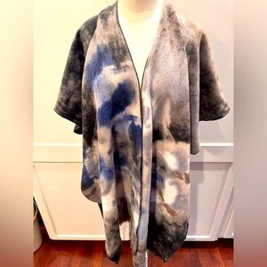 Stylish Gray and Blue Women's shawl